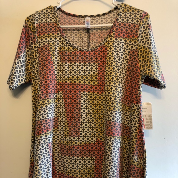 LuLaRoe Tops - 📦 SOLD - LulaRoe Perfect T Size Small